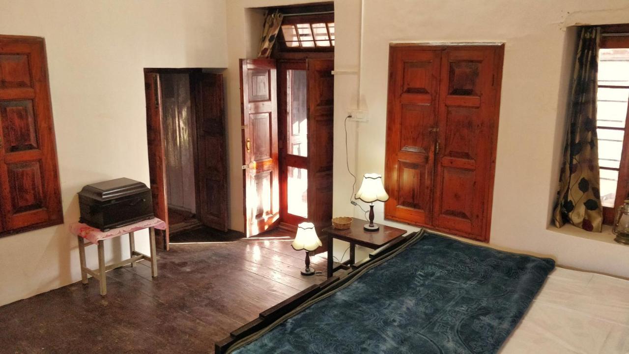 Black Bear Cottage Khajjiar Bagian luar foto