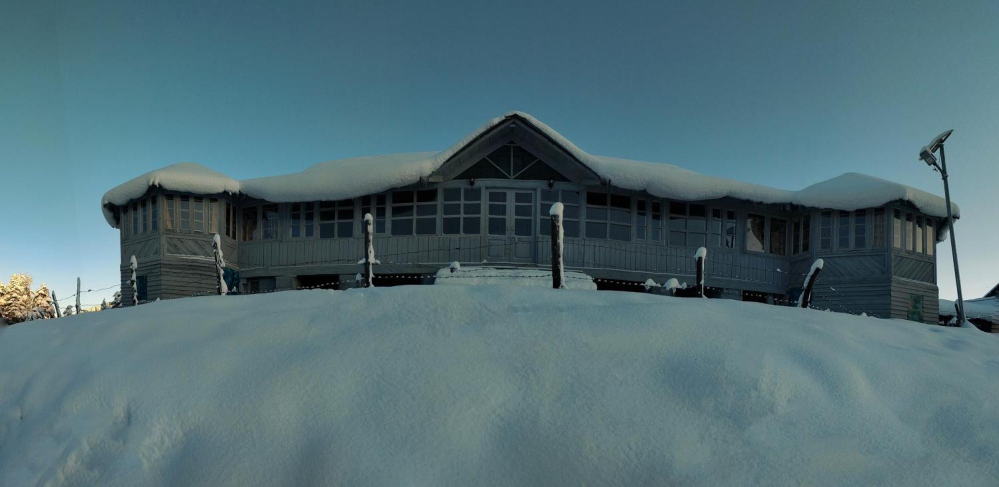 Black Bear Cottage Khajjiar Bagian luar foto